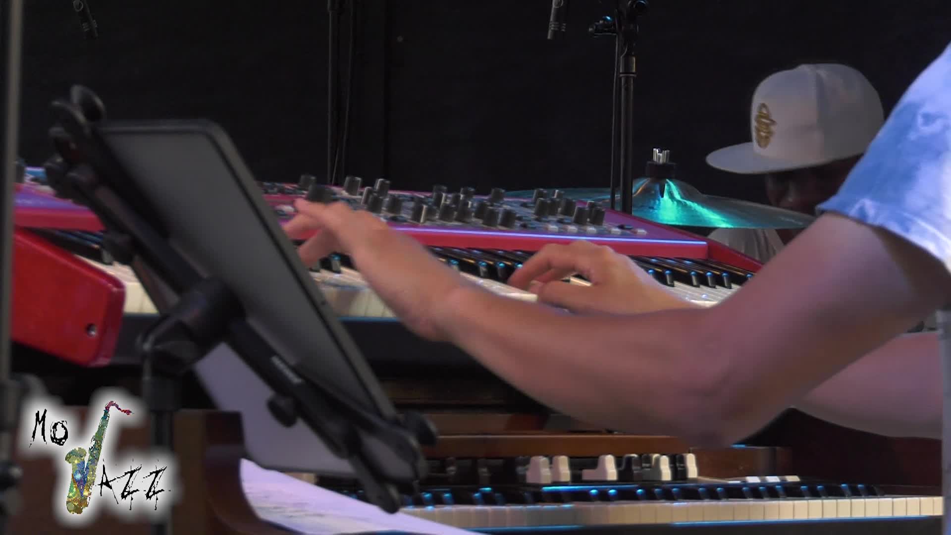 Mo Jazz Music | The Huney Knuckles